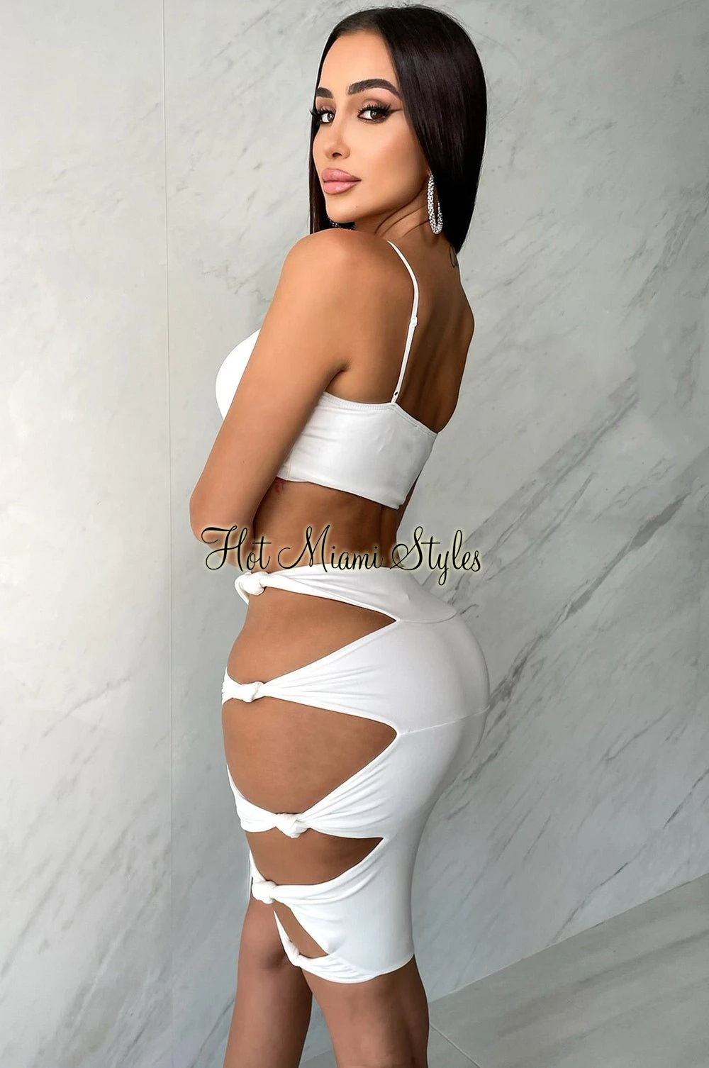 White Spaghetti Strap V Knotted Cut Out Skirt Two Piece Set 4 White Spaghetti Strap V Knotted Cut Out Skirt Two Piece Set - Image 2